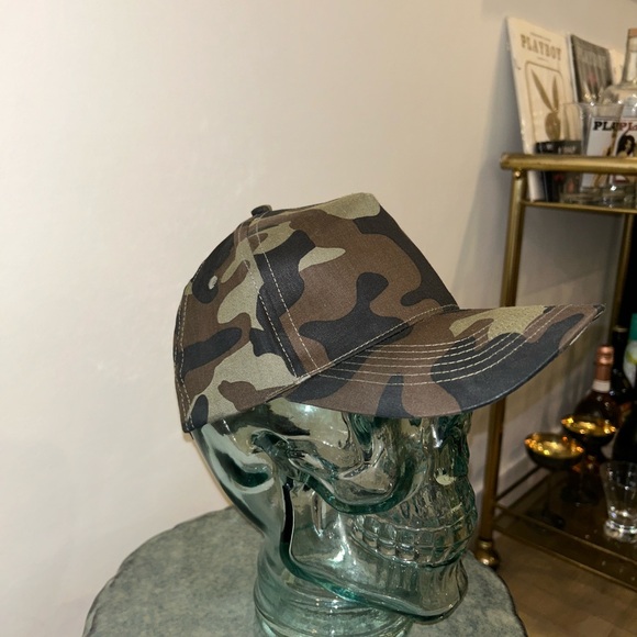 CAMO HAT - Picture 4 of 6